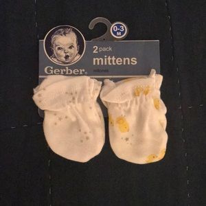 Baby mittens